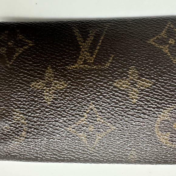 Real Louis Vuitton Monogram 6 Keyholder - Luxury Charm Authentic Leather - Picture 6 of 14